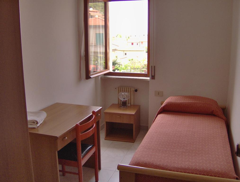 Hotel Svizzero Sangineto Pokoj fotografie